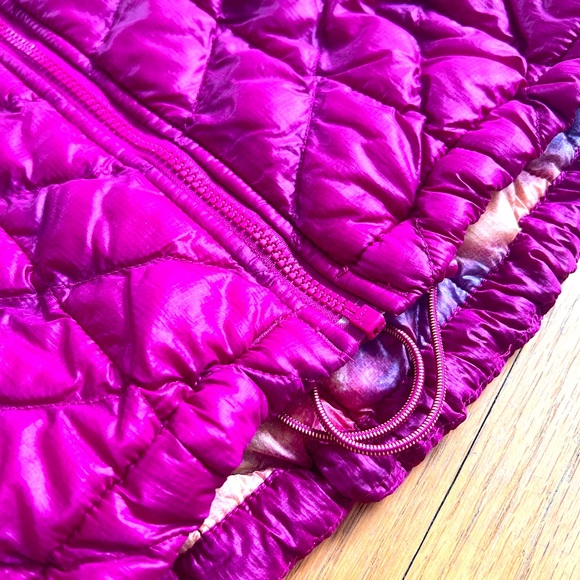 Women’s North Face Thermoball Hoodie magenta pink size XS jacket micro puff - Picture 6 of 12